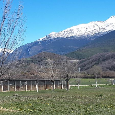 Albergue A'Noguera Castiello de Jaca Exteriér fotografie