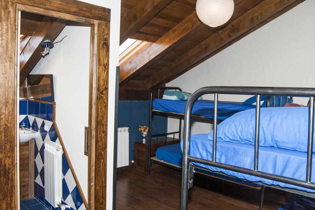 Albergue A'Noguera Castiello de Jaca Pokoj fotografie