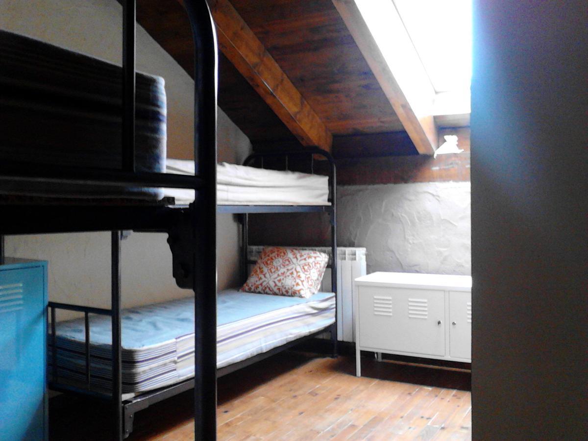Albergue A'Noguera Castiello de Jaca Pokoj fotografie